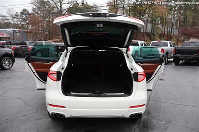 2017 Maserati Levante  Extra Clean Inside & out! - Photo 28 - Roswell, GA 30075