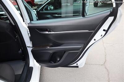 2021 Toyota Camry Hybrid LE  Extra Clean Inside & out! - Photo 29 - Roswell, GA 30075