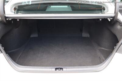 2021 Toyota Camry Hybrid LE  Extra Clean Inside & out! - Photo 30 - Roswell, GA 30075