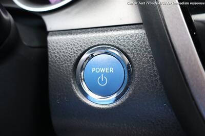 2021 Toyota Camry Hybrid LE  Extra Clean Inside & out! - Photo 17 - Roswell, GA 30075