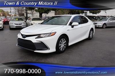 2021 Toyota Camry Hybrid LE  Extra Clean Inside & out! Sedan