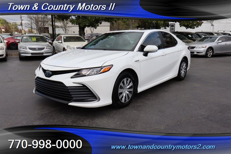 2021 Toyota Camry Hybrid LE  Extra Clean Inside & out!