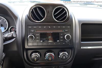 2010 Jeep Compass Limited   - Photo 14 - Roswell, GA 30075