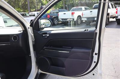 2010 Jeep Compass Limited   - Photo 21 - Roswell, GA 30075