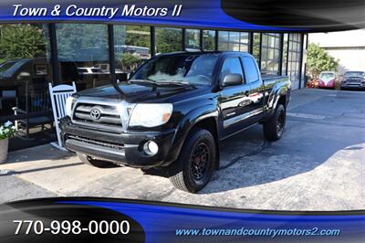 2006 Toyota Tacoma V6  free rust! 4x4 and super clean inside & out! Truck