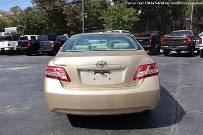 2011 Toyota Camry LE   - Photo 5 - Roswell, GA 30075