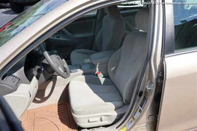 2011 Toyota Camry LE   - Photo 6 - Roswell, GA 30075