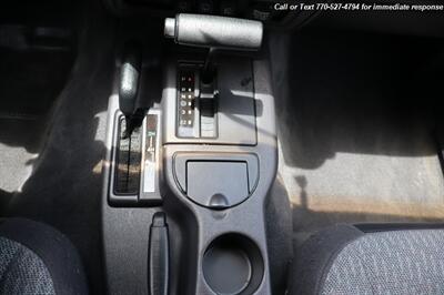 2001 Jeep Cherokee Sport   - Photo 14 - Roswell, GA 30075