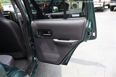 2001 Jeep Cherokee Sport   - Photo 21 - Roswell, GA 30075