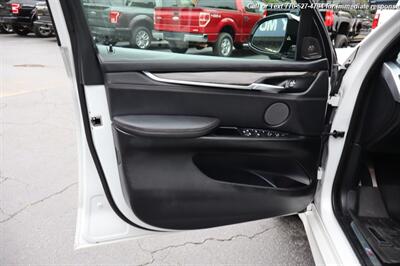 2018 BMW X5 xDrive50i   - Photo 9 - Roswell, GA 30075