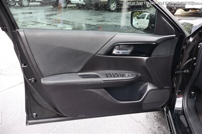 2016 Honda Accord LX   - Photo 10 - Roswell, GA 30075