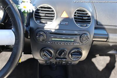 2007 Volkswagen New Beetle Convertible Triple White PZEV   - Photo 12 - Roswell, GA 30075
