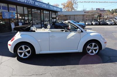 2007 Volkswagen New Beetle Convertible Triple White PZEV   - Photo 5 - Roswell, GA 30075