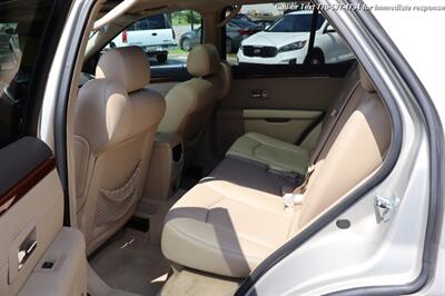 2007 Cadillac SRX V6  1OWNER VEHICLE - Photo 19 - Roswell, GA 30075
