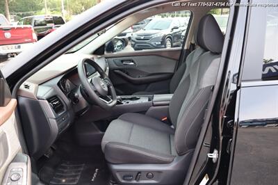 2022 Nissan Rogue SV  super clean inside and out! - Photo 10 - Roswell, GA 30075