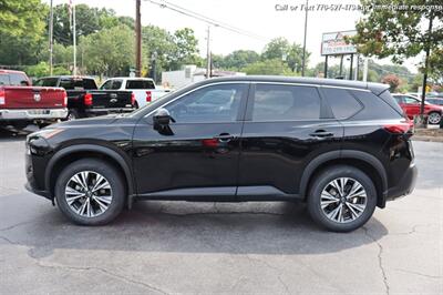 2022 Nissan Rogue SV  super clean inside and out! - Photo 2 - Roswell, GA 30075