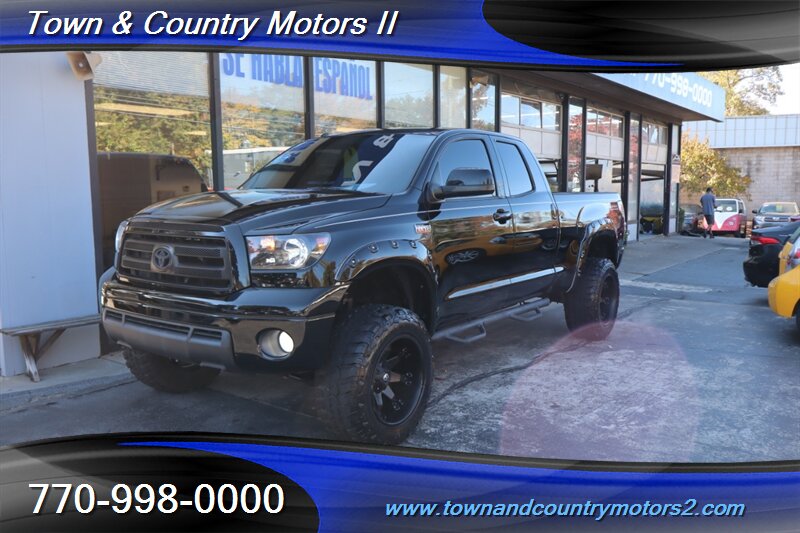 2011 Toyota Tundra Grade  super clean inside and out! ready to go - Photo 1 - Roswell, GA 30075