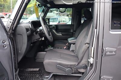 2017 Jeep Wrangler Unlimited Sport   - Photo 12 - Roswell, GA 30075
