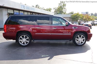 2011 Cadillac Escalade ESV Luxury   - Photo 5 - Roswell, GA 30075