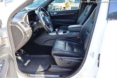 2015 Jeep Grand Cherokee Overland  super clean inside and out! - Photo 8 - Roswell, GA 30075