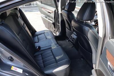 2016 Lexus ES 350   - Photo 32 - Roswell, GA 30075