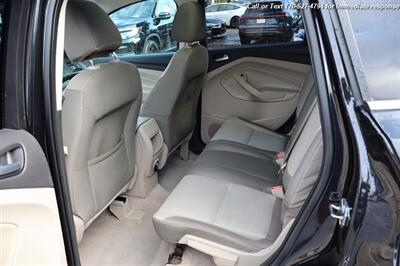 2015 Ford Escape SE   - Photo 21 - Roswell, GA 30075