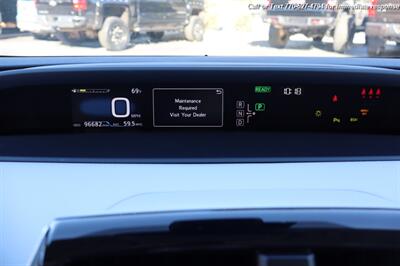 2017 Toyota Prius Four   - Photo 14 - Roswell, GA 30075
