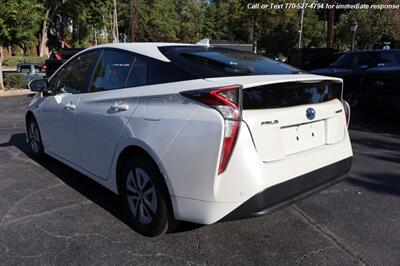2017 Toyota Prius Four   - Photo 8 - Roswell, GA 30075