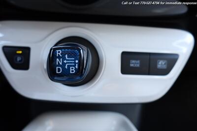 2017 Toyota Prius Four   - Photo 17 - Roswell, GA 30075
