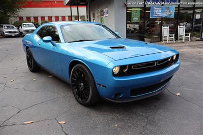 2019 Dodge Challenger SXT   - Photo 4 - Roswell, GA 30075