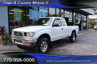 1996 Toyota Tacoma Extended Cab  4x4 super clean inside and out!