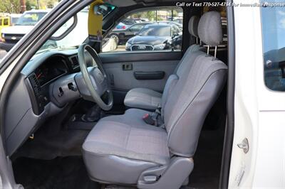 1996 Toyota Tacoma Extended Cab  4x4 super clean inside and out! - Photo 11 - Roswell, GA 30075