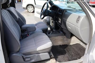 1996 Toyota Tacoma Extended Cab  4x4 super clean inside and out! - Photo 17 - Roswell, GA 30075