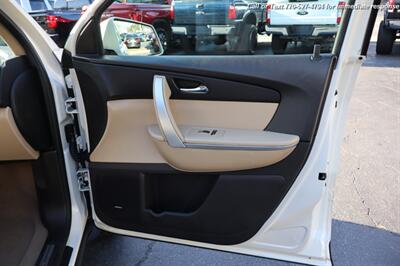 2012 GMC Acadia SLT-2   - Photo 27 - Roswell, GA 30075