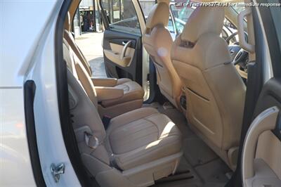 2012 GMC Acadia SLT-2   - Photo 28 - Roswell, GA 30075