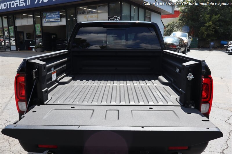 2022 Honda Ridgeline Black Edition photo 9