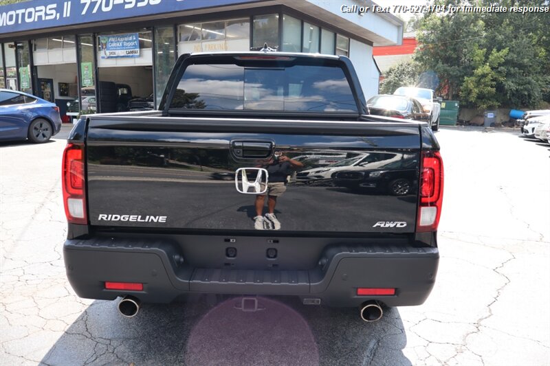 2022 Honda Ridgeline Black Edition photo 6
