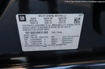 2017 GMC Sierra 2500HD Denali  super clean inside and out! - Photo 36 - Roswell, GA 30075