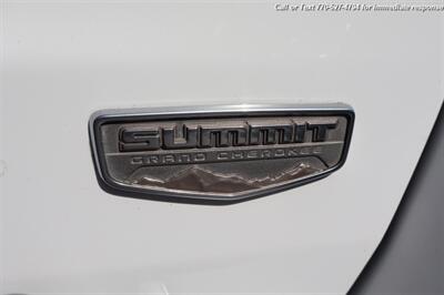 2015 Jeep Grand Cherokee Summit  new cooper tires! super clean inside and out! - Photo 9 - Roswell, GA 30075