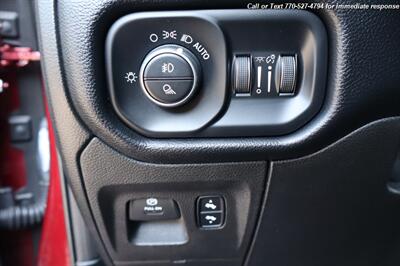 2019 RAM 1500 Big Horn  super clean and brand 4 new tires! - Photo 15 - Roswell, GA 30075