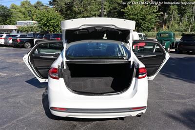 2017 Ford Fusion Hybrid SE   - Photo 26 - Roswell, GA 30075
