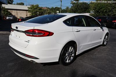 2017 Ford Fusion Hybrid SE   - Photo 6 - Roswell, GA 30075