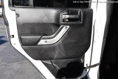 2015 Jeep Wrangler Unlimited Sahara   - Photo 24 - Roswell, GA 30075