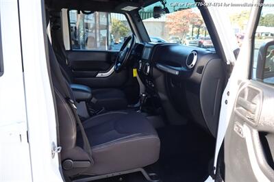 2015 Jeep Wrangler Unlimited Sahara   - Photo 25 - Roswell, GA 30075
