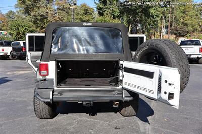 2015 Jeep Wrangler Unlimited Sahara   - Photo 29 - Roswell, GA 30075