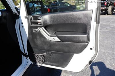 2015 Jeep Wrangler Unlimited Sahara   - Photo 26 - Roswell, GA 30075