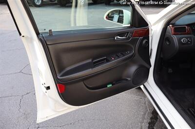 2008 Chevrolet Impala LTZ   - Photo 9 - Roswell, GA 30075