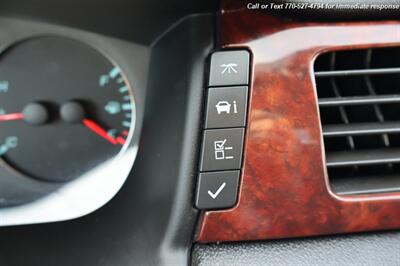 2008 Chevrolet Impala LTZ   - Photo 18 - Roswell, GA 30075