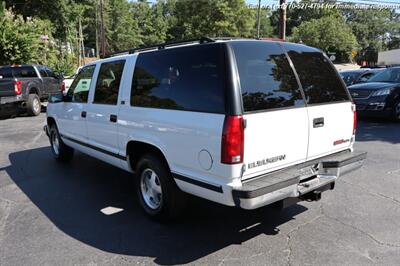 1995 GMC Suburban C1500   - Photo 8 - Roswell, GA 30075
