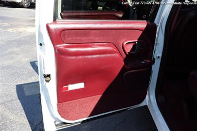1995 GMC Suburban C1500   - Photo 16 - Roswell, GA 30075